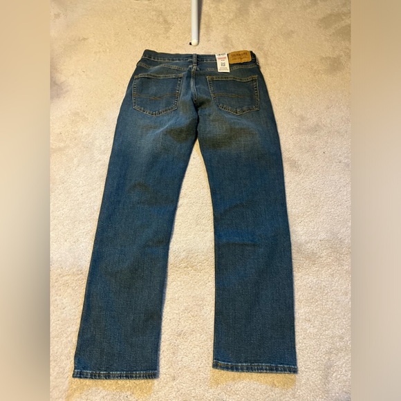 ⭐️NWT⭐️ Levi’s Straight Leg Jeans - Picture 6 of 7